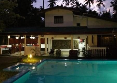 Vidisa Villas Hikkaduwa Exteriör bild