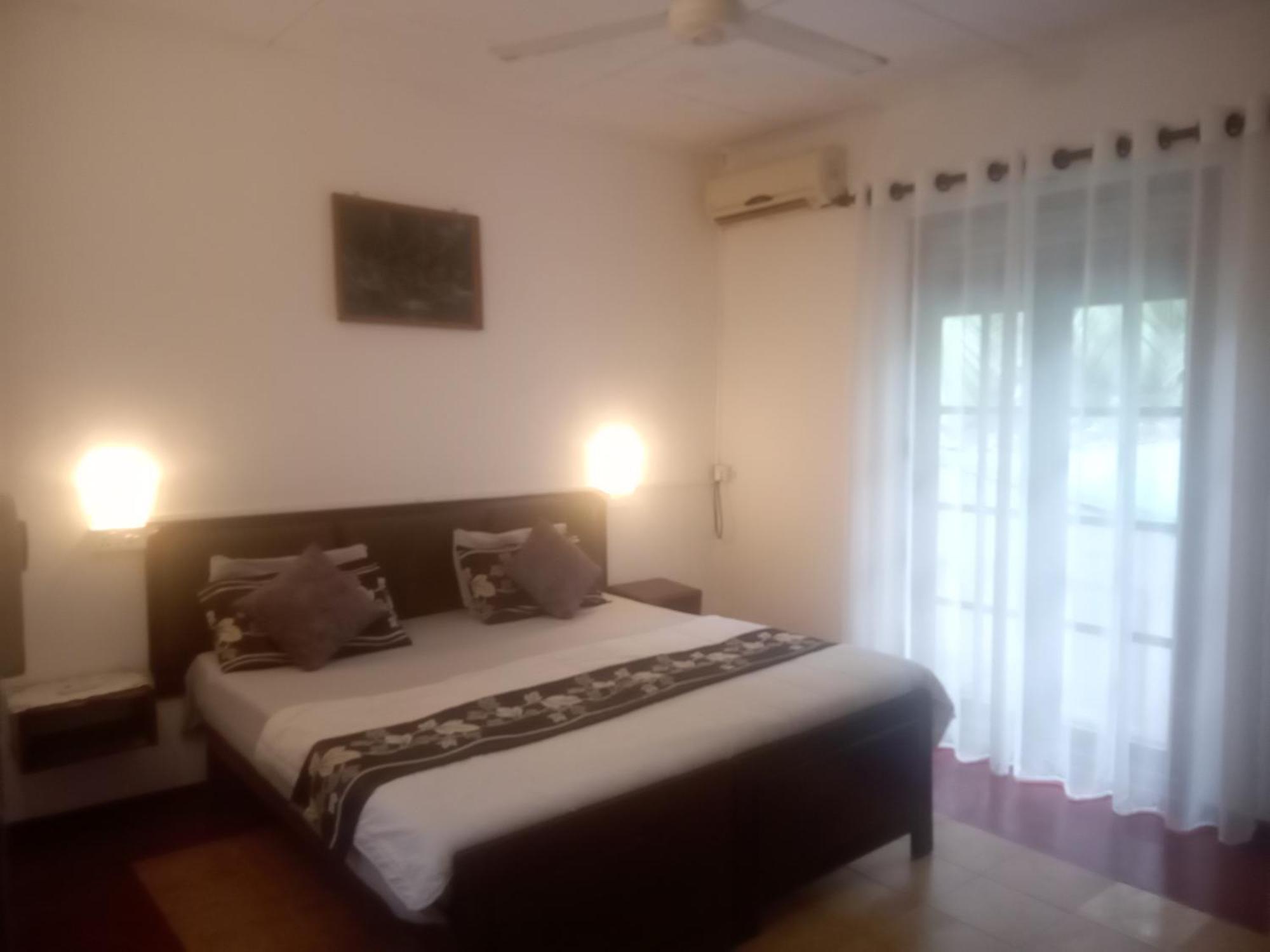 Vidisa Villas Hikkaduwa Exteriör bild